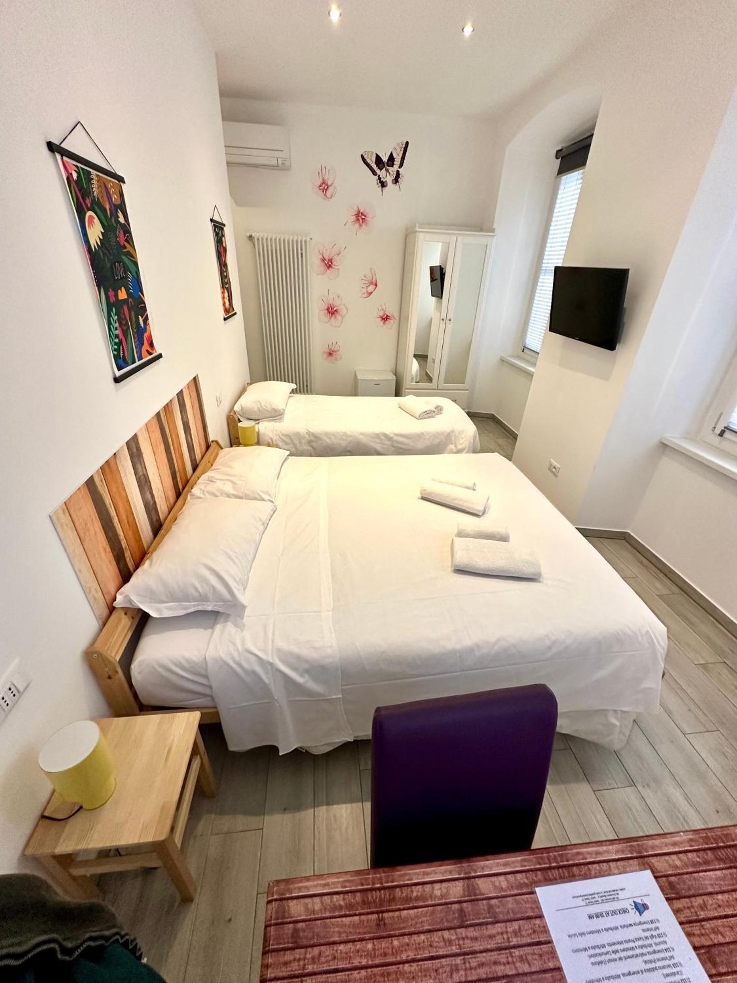Rossetti Rooms Trieste Esterno foto
